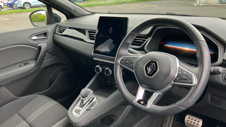 Renault Captur 1.6 E-Tech full hybrid 145 Engineered 5dr Auto Hybrid Hatchback